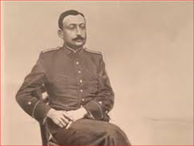 Pagés amb uniforme militar