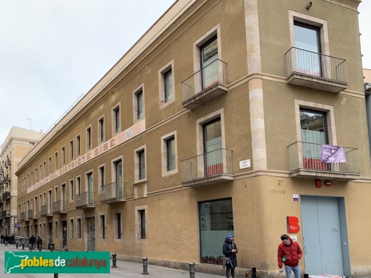 Escoles del districte sisè al Carrer del Carme, 101-109