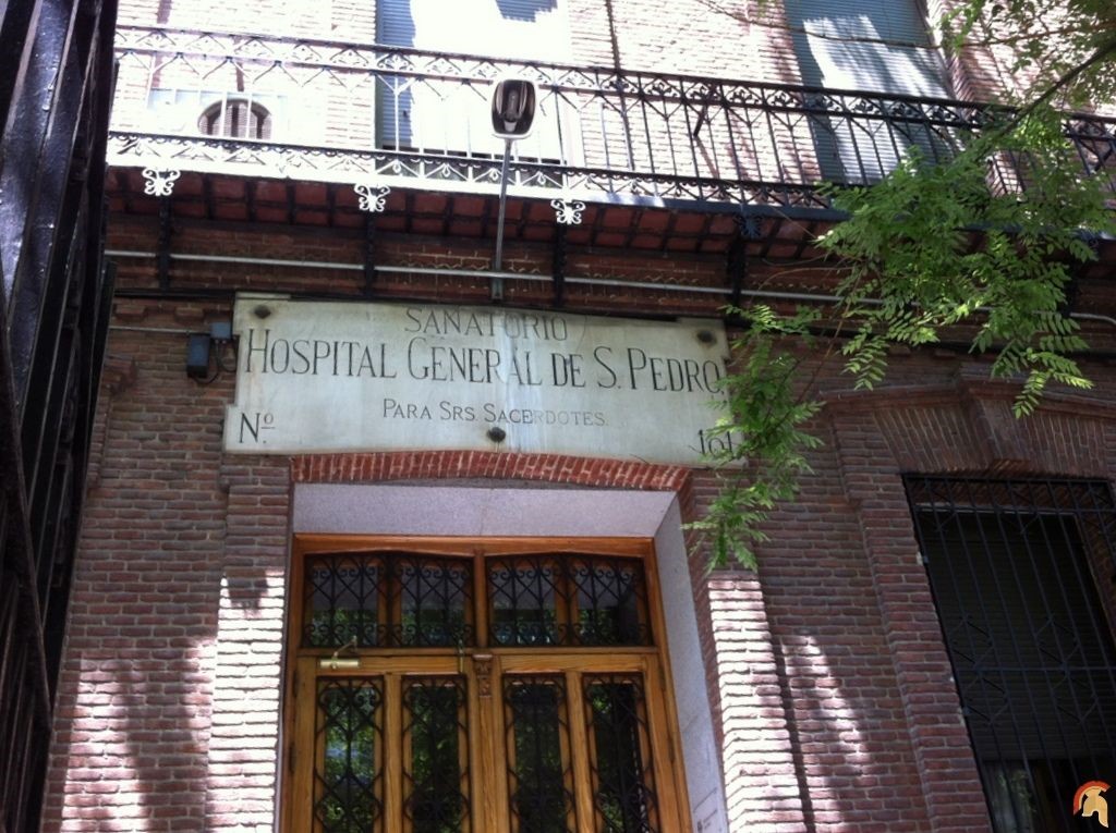 Entrada de l'hospital de San Pedro Apóstol