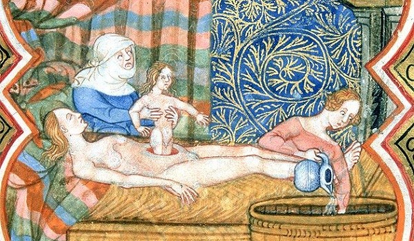 Intervenció de cesària feta per una llevadora en una miniatura medieval