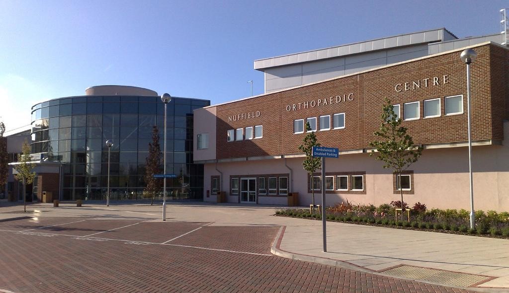 Nuffield Orthopaedic Centre a Oxford