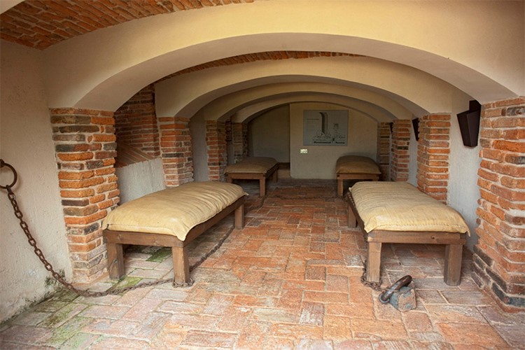 Una de les cel·les del Reial Hospital de Miners de Sant Rafael d'Almadén