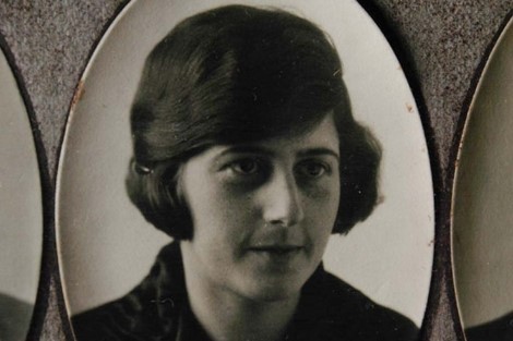 Retrat de Maria Llabrés en l'orla de la seva promoció a la facultat de Medicina de Barcelona