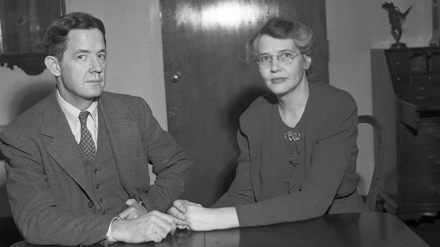 Els Drs. Alfred Blalock i Helen Taussig metges del Johns Hopkins Hospital de Baltimore