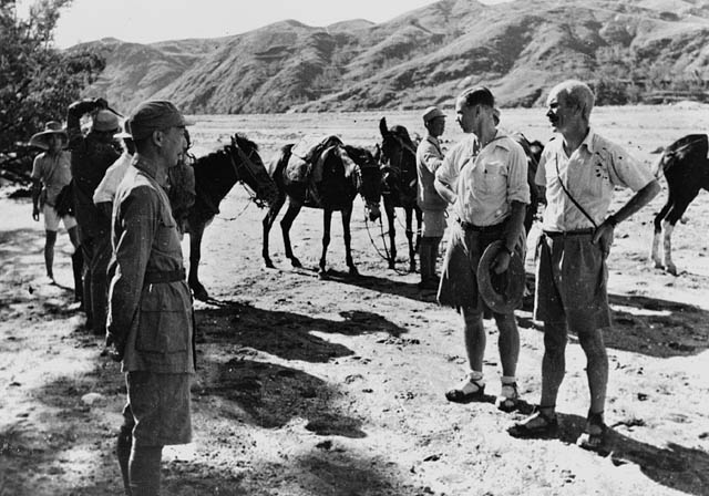 Bethune, junt a soldats xinesos, el 1938 durant la Segona Guerra xino-japonesa