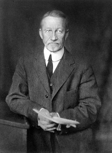 Professor Willian H. Howell en el laboratori on es va descobrir l'heparina