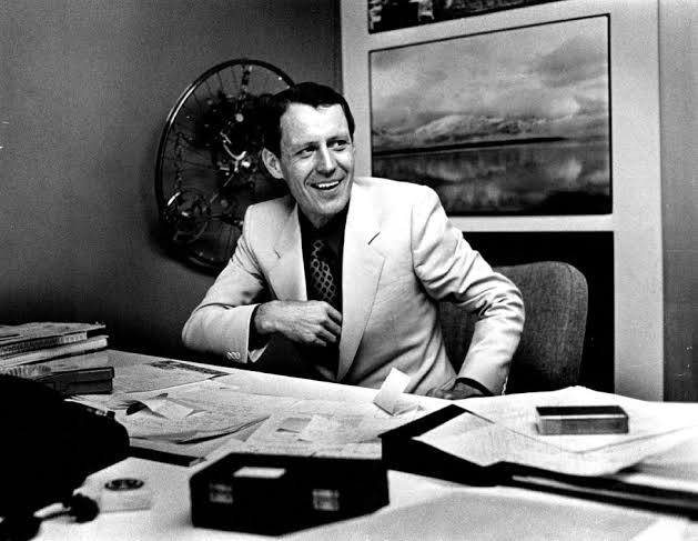 Thomas Starzl en el seu despatx