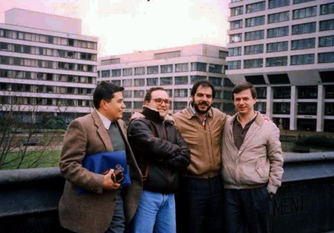 Josep Font, Alfons López-Soto, Munther A. Khamashta i Ricard Cervera al St. Thomas' Hospital, durant una visita