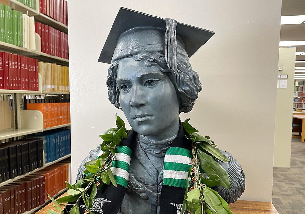 Bust d'Alice Augusta Ball