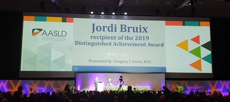 A Jordi Bruix li és concedit el premi de l'AASLD