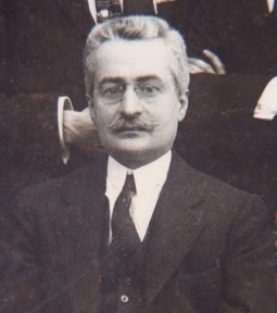 Sant Giuseppe Moscati, metge i sant